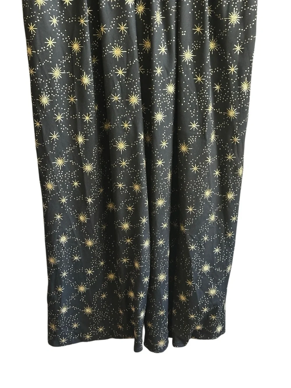 NWT Cider Black with Gold Star Print Sleeveless Romper. Size X-Large
